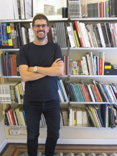 Alberto Veiga at his office on Sept. 3, 2015 (photo by Anita Malhotra)