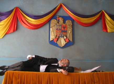 Still from <em>Offset</em> (2006), directed by Didi Danquart, which was associate-produced by Mobra Films (photo courtesy of Mobra films)