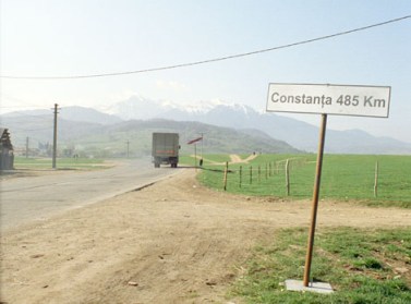 Still from Tales from the Golden Age (2009), written and co-produced by Cristian Mungiu (photo courtesy of Mobra Films)