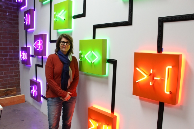 Lisa Schulte with her neon sculpture "Conversation" at her Los Angeles studio on Feb. 17, 2017 (photo by Anita Malhotra)