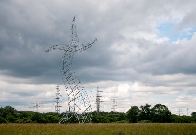 "Zauberlehrling" ("Sorcerer's Apprentice") by inges idee, Emscherkunst 2018, Oberhausen, Germany (photo by inges idee)