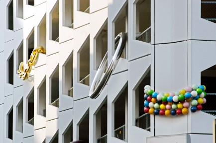 "Jewelry" (2004) by inges idee, Karlsplatz Parking Garage, Düsseldorf, Germany (photo by Peter Stumpf)