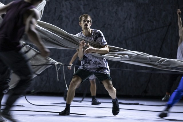 Still from Jefta van Dinther's "Plateau Effect" (photo by Jubal Battisti)