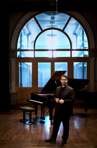Charles Richard-Hamelin (photo by Julien Faugere)